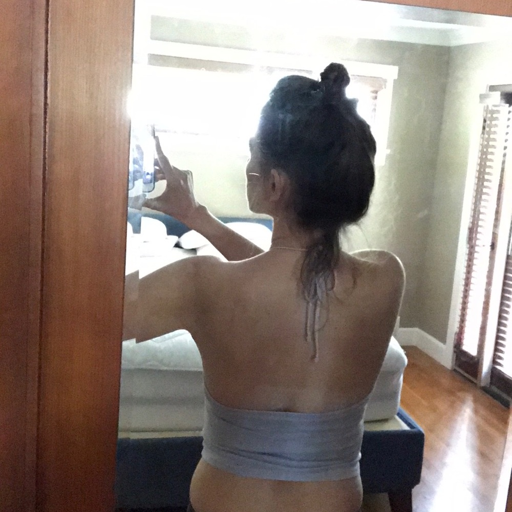 Halter top - Picture 2 of 2
